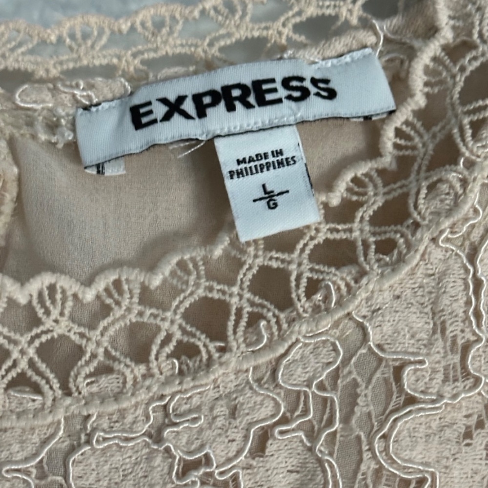 Express Lace Top - Picture 5 of 5
